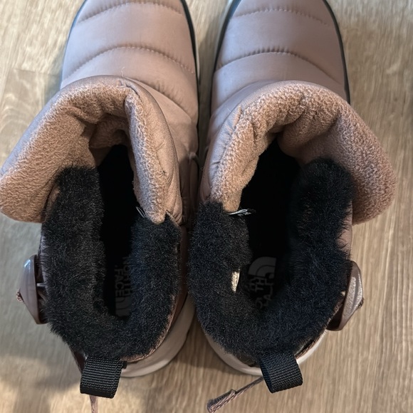 The North Face Thermoball Pull-On Boots - Picture 5 of 5